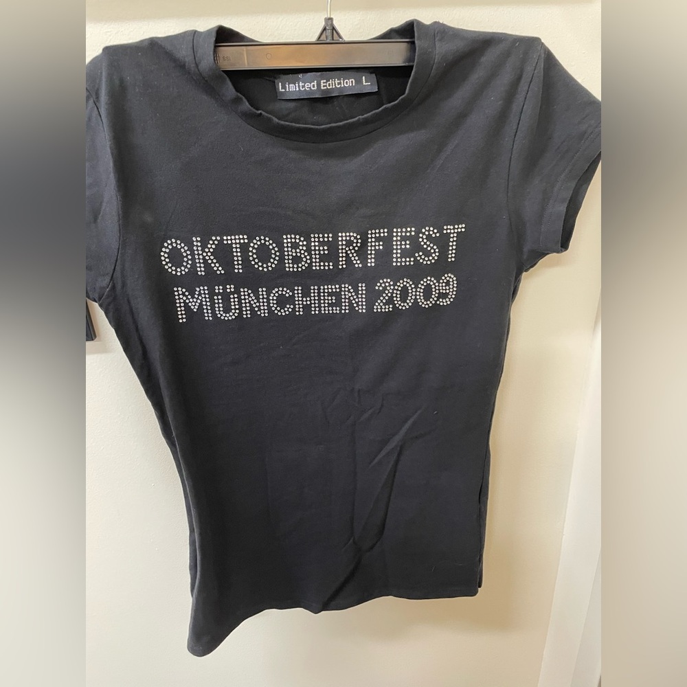 Oktoberfest Munchen 2009 shirt. Octoberfest Munich 2009. Size Large. Vintage